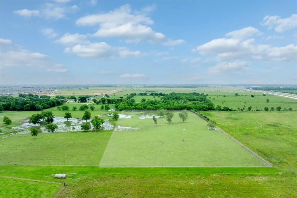 Edward Scott Ln Lane Hempstead, TX 77445