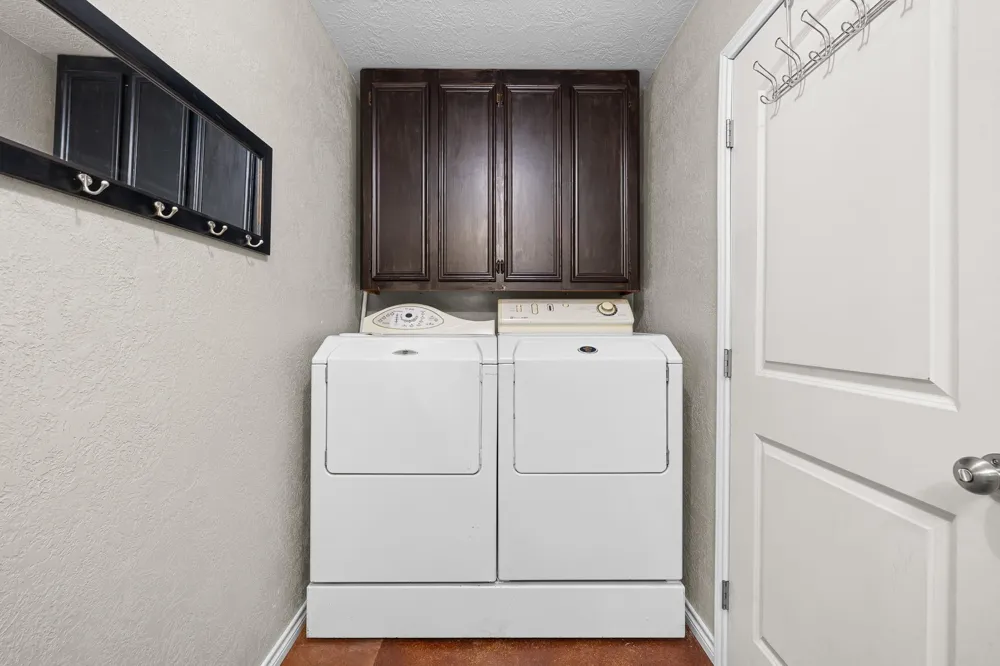 4942 Old Wagon Lane Richards, TX 77873