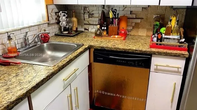 6260 Kimberly Blvd North Lauderdale, FL 33068