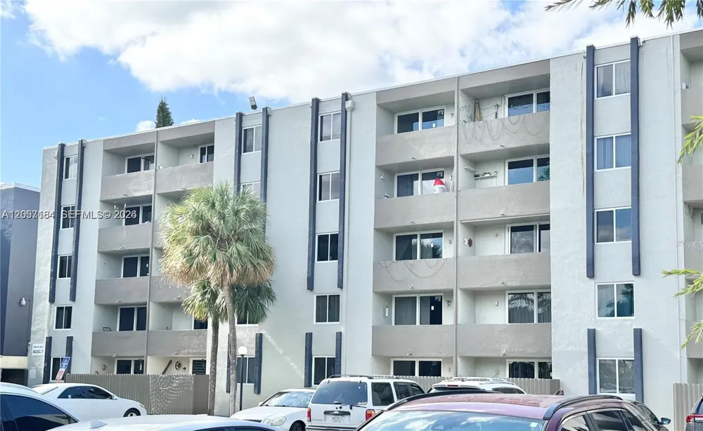 10090 NW 80th Ct #1542 Hialeah Gardens, FL 33016