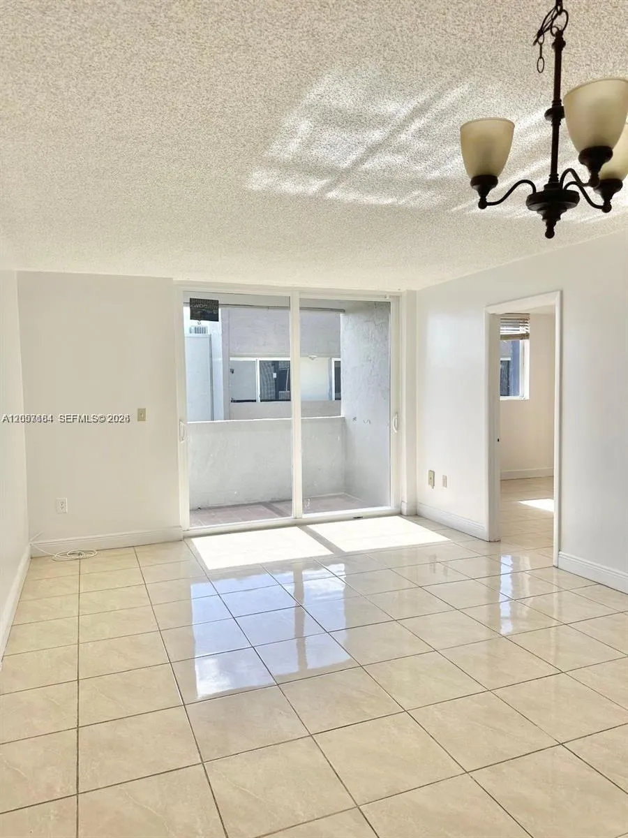 10090 NW 80th Ct #1542 Hialeah Gardens, FL 33016