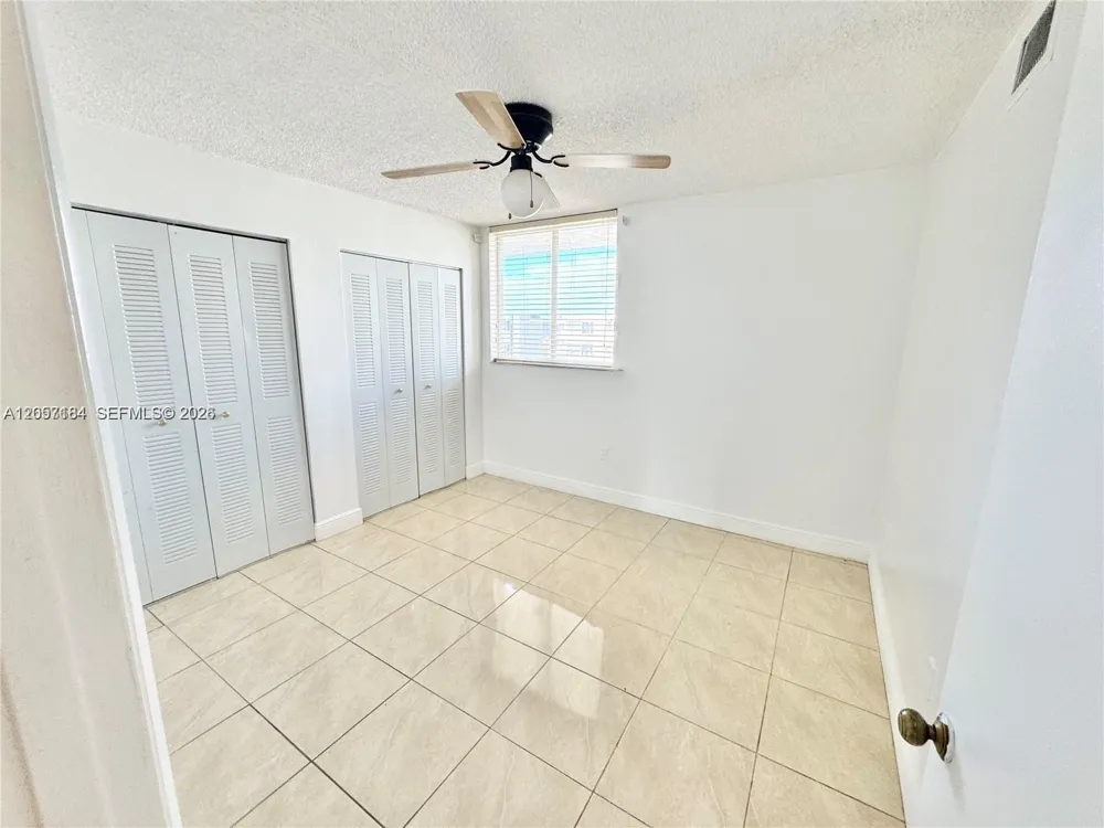 10090 NW 80th Ct #1542 Hialeah Gardens, FL 33016