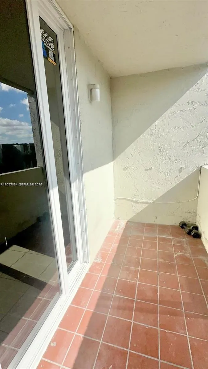 10090 NW 80th Ct #1542 Hialeah Gardens, FL 33016