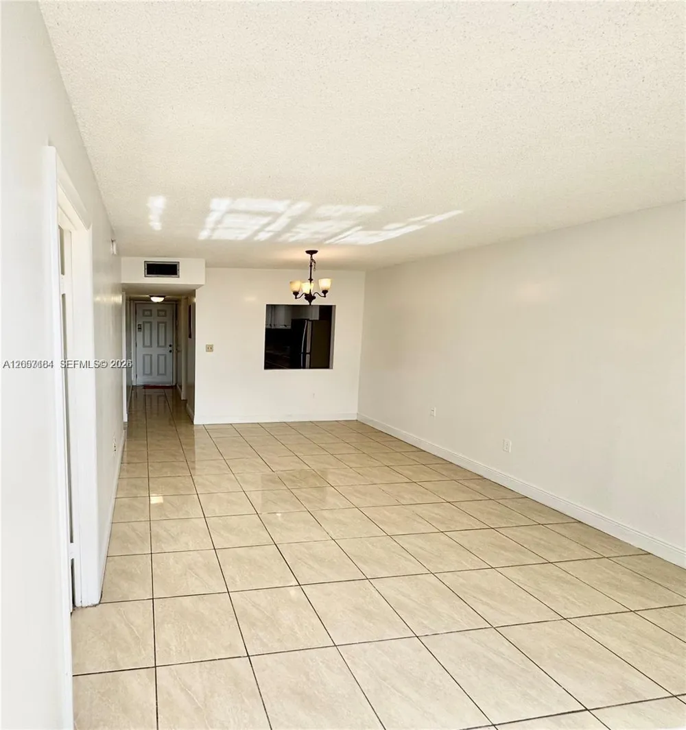 10090 NW 80th Ct #1542 Hialeah Gardens, FL 33016