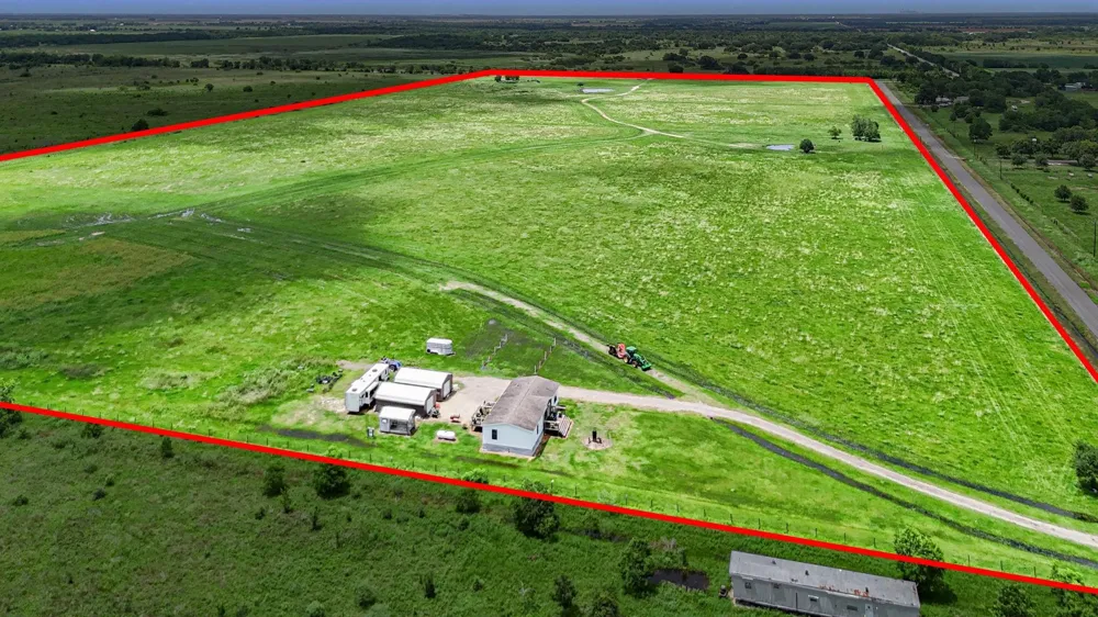 22360 640 Damon, TX 77430