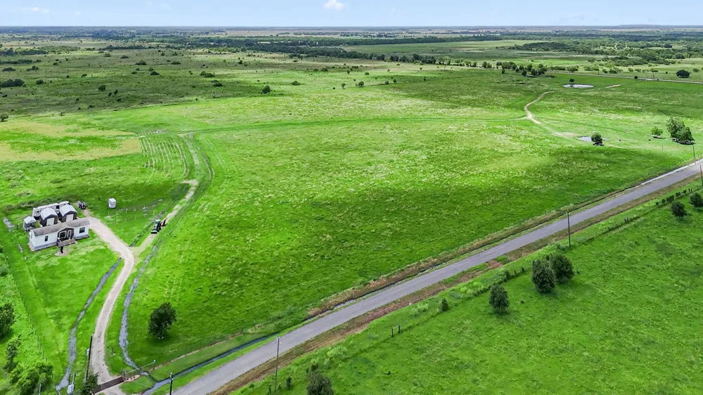 22360 640 Damon, TX 77430