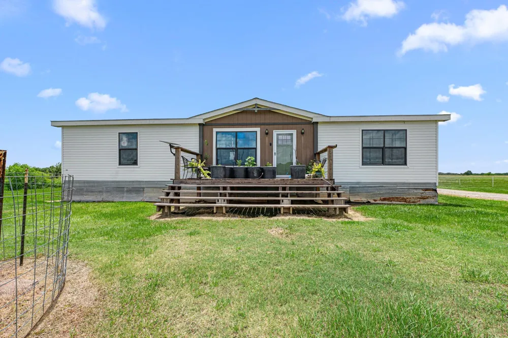 22360 640 Damon, TX 77430
