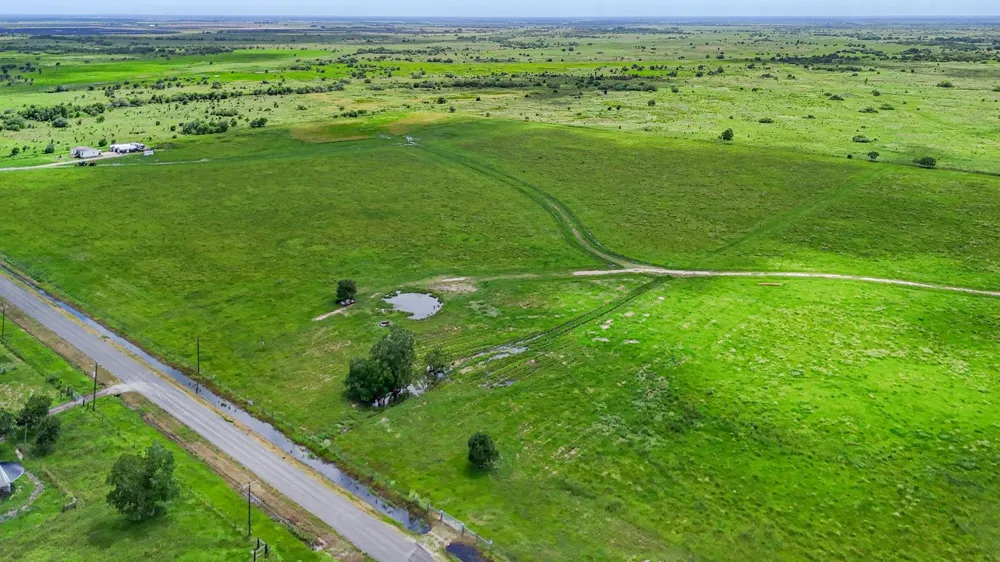 22360 640 Damon, TX 77430
