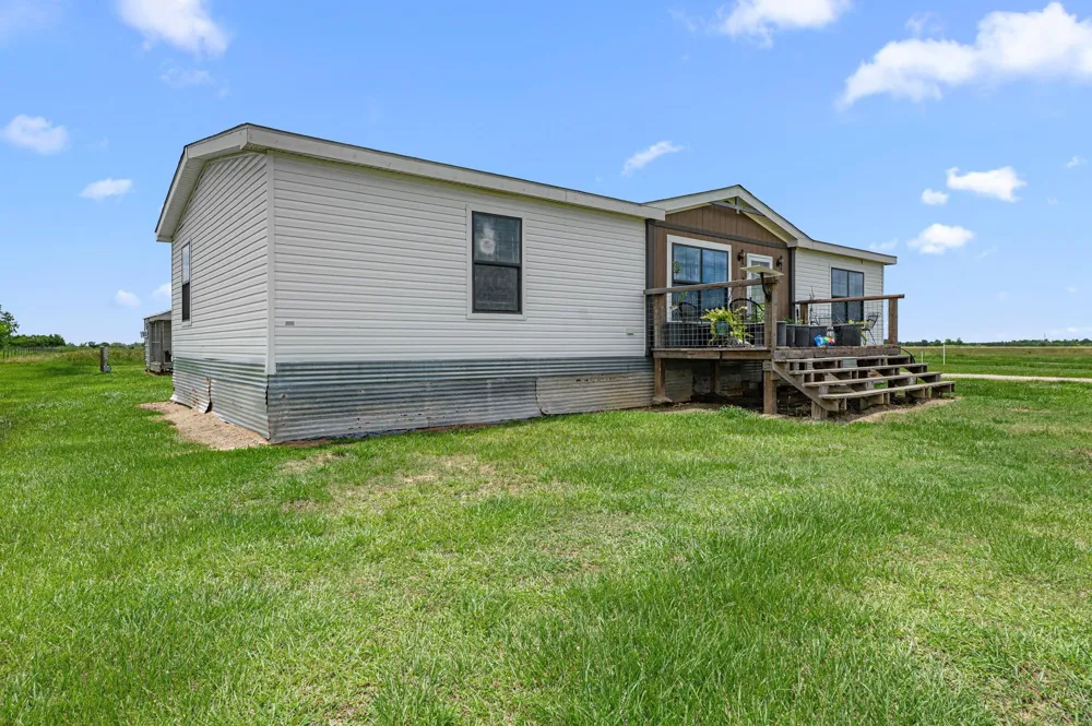 22360 640 Damon, TX 77430