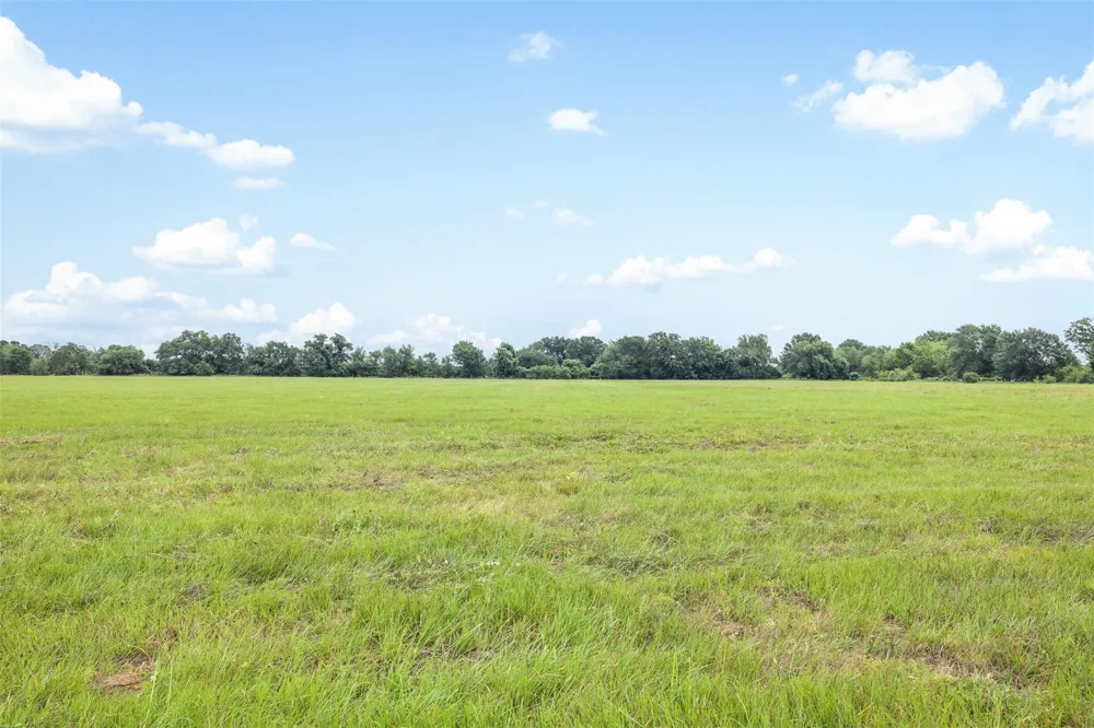 3320 County Road 430 Dime Box, TX 77853