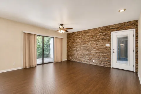 8642 Fredericksburg Road #303