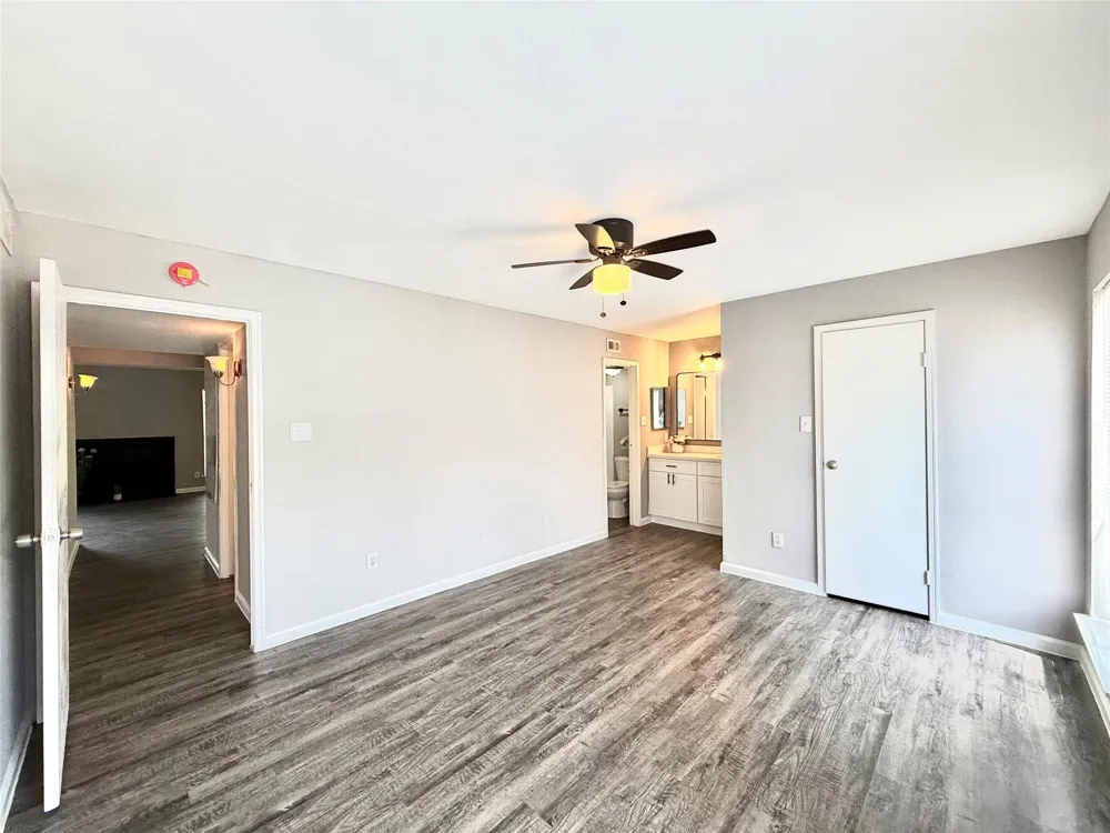 7200 W T C Jester Boulevard #3903 North Houston, TX 77088