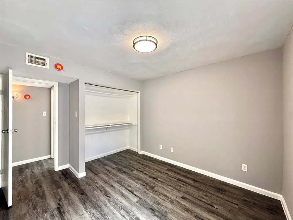 7200 W T C Jester Boulevard #3903 North Houston, TX 77088