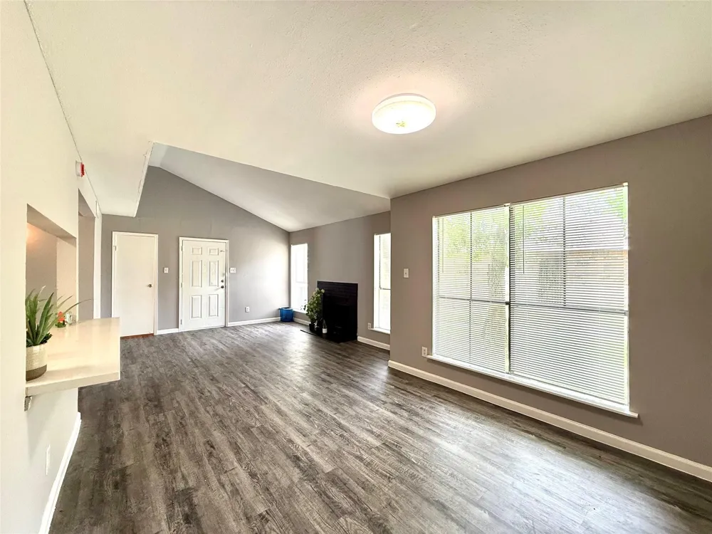 7200 W T C Jester Boulevard #3903 North Houston, TX 77088