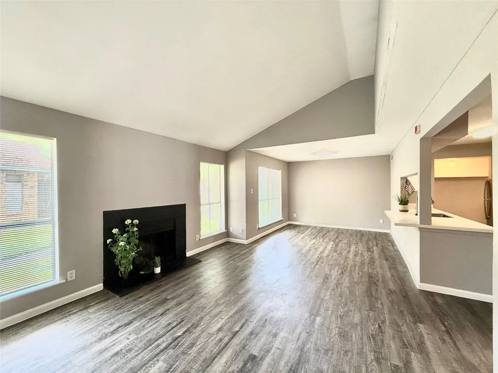 7200 W T C Jester Boulevard #3903 North Houston, TX 77088