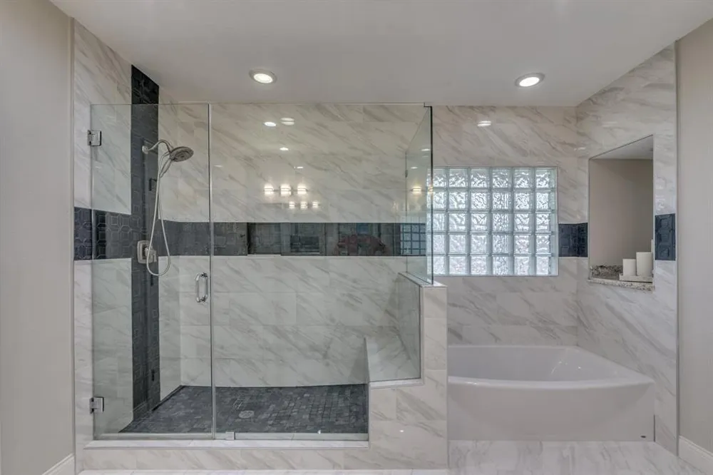 331 W 30th Street Houston, TX 77018