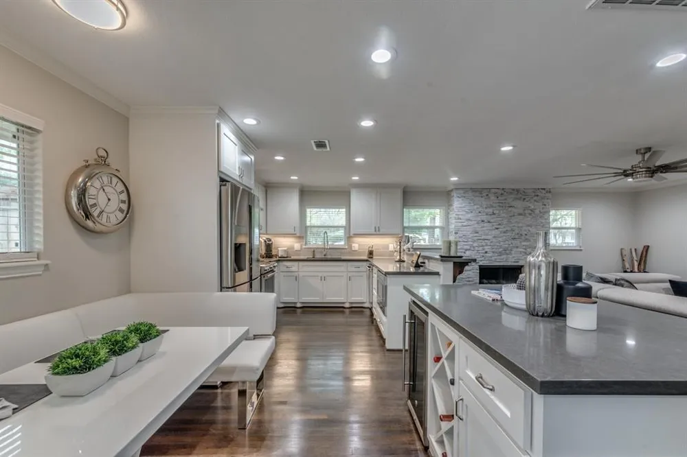 331 W 30th Street Houston, TX 77018