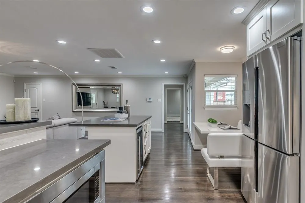 331 W 30th Street Houston, TX 77018