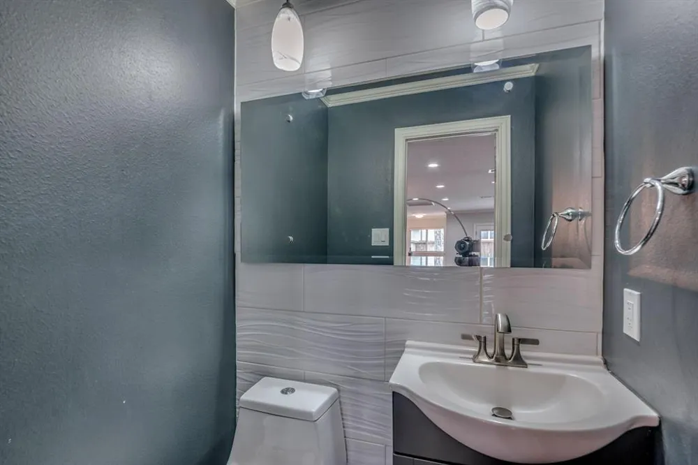 331 W 30th Street Houston, TX 77018