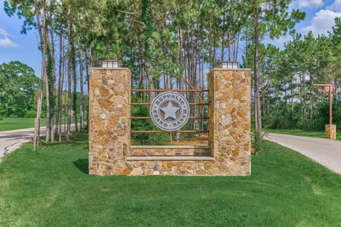 15546 Republic Park Trail