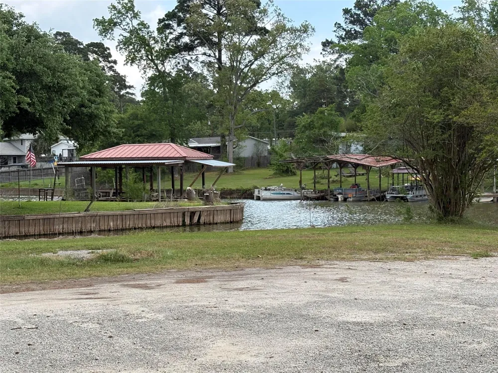 Pintail Lane Trinity, TX 75862