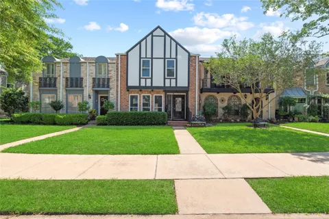 1310 Country Place Drive