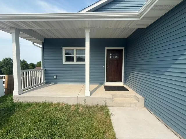 206 Blackhawk Drive Woodville, WI 54028