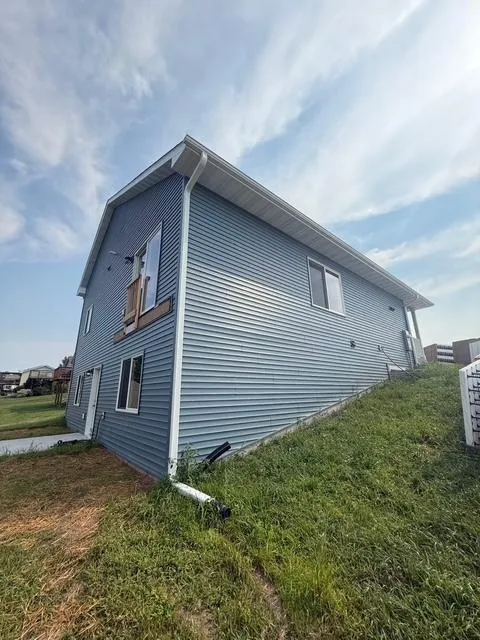 206 Blackhawk Drive Woodville, WI 54028