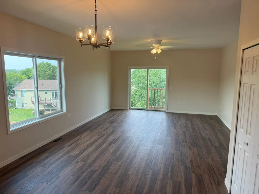 206 Blackhawk Drive Woodville, WI 54028