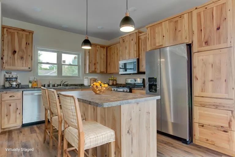 206 Blackhawk Drive Woodville, WI 54028