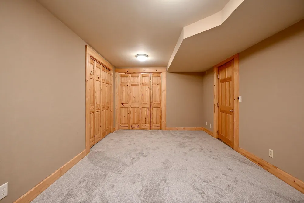 1555 48th Avenue Winona, MN 55987