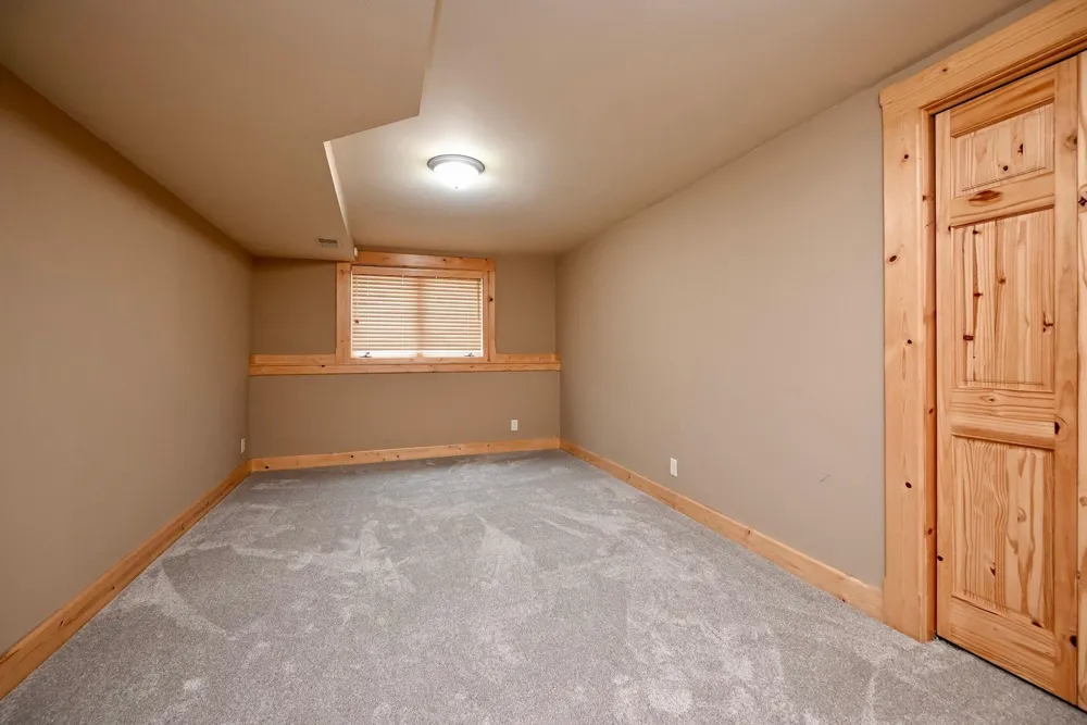 1555 48th Avenue Winona, MN 55987