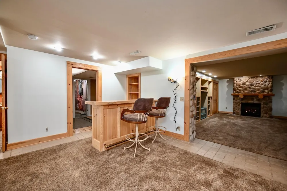 1555 48th Avenue Winona, MN 55987