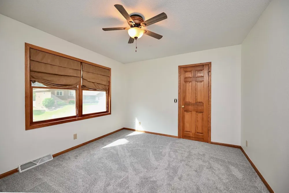 1555 48th Avenue Winona, MN 55987