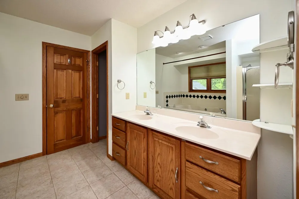 1555 48th Avenue Winona, MN 55987