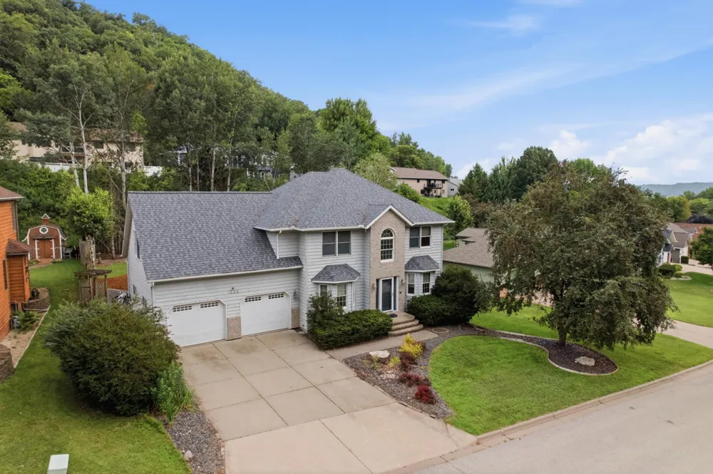 1555 48th Avenue Winona, MN 55987