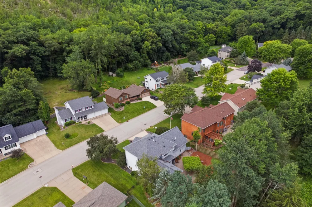 1555 48th Avenue Winona, MN 55987