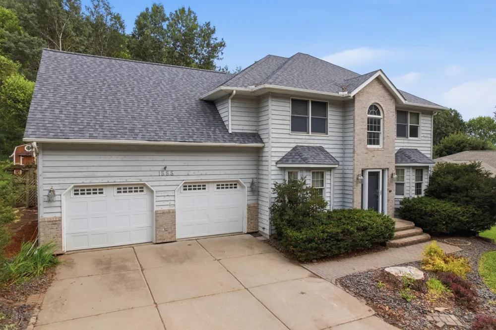 1555 48th Avenue Winona, MN 55987