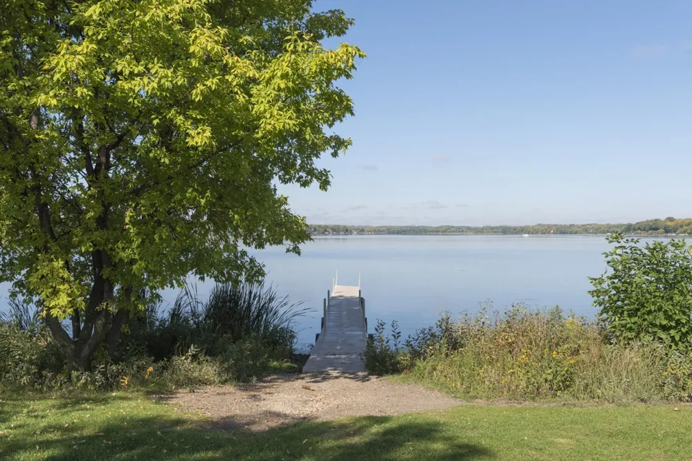 2201 Stroden Circle Golden Valley, MN 55427
