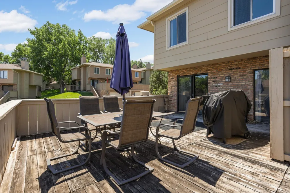 2201 Stroden Circle Golden Valley, MN 55427