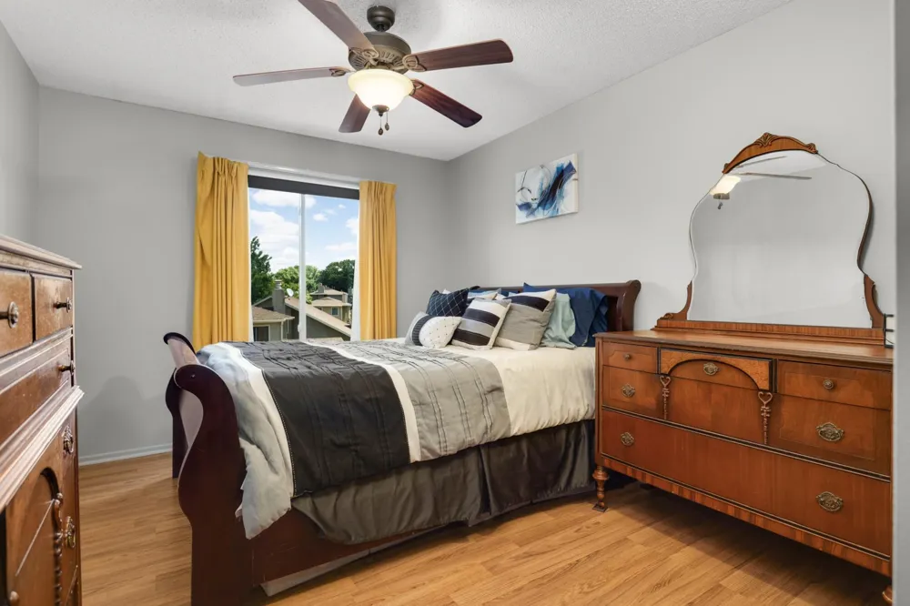 2201 Stroden Circle Golden Valley, MN 55427