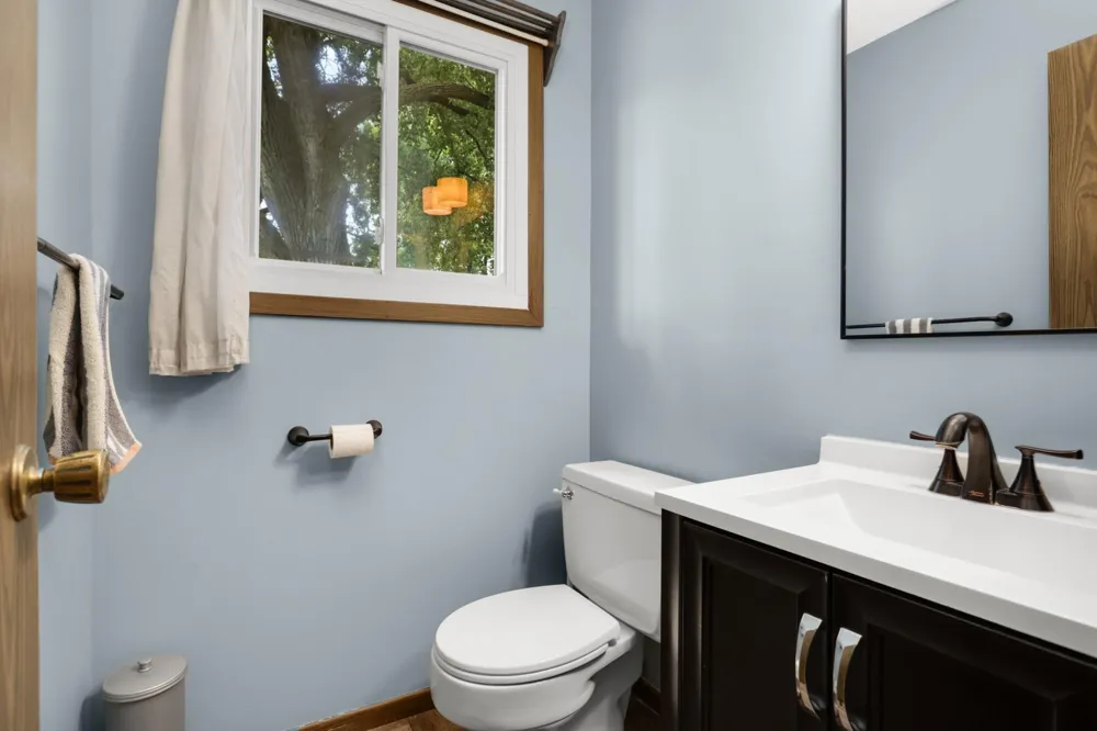 2201 Stroden Circle Golden Valley, MN 55427