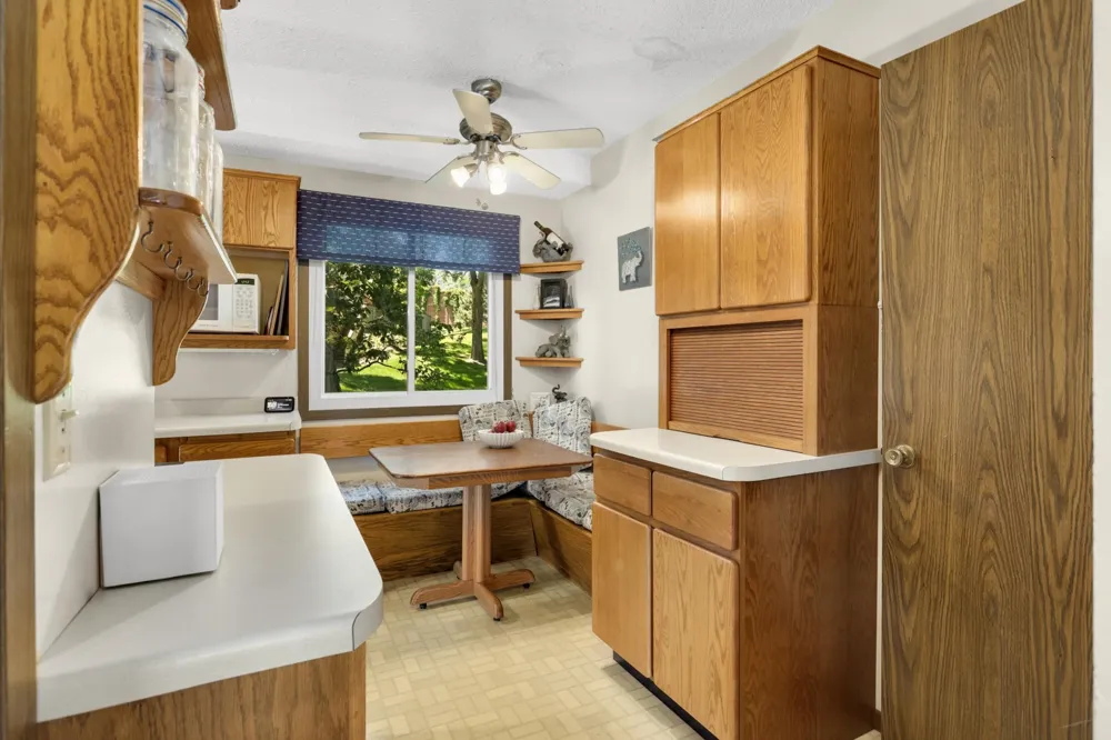 2201 Stroden Circle Golden Valley, MN 55427