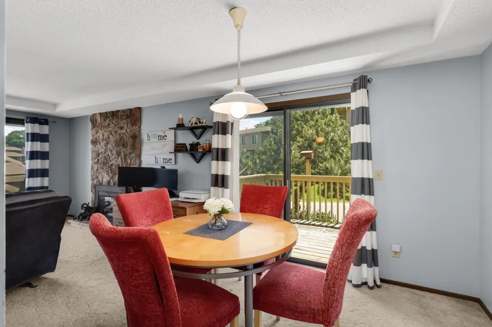 2201 Stroden Circle Golden Valley, MN 55427