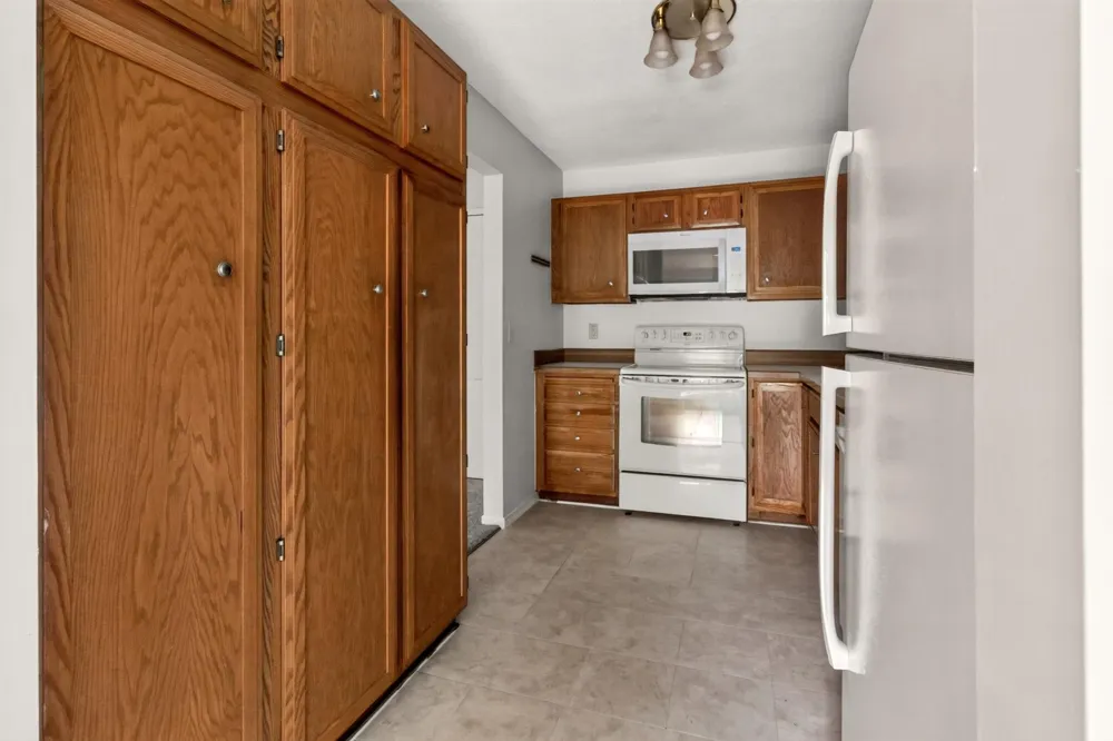 4300 Trenton Lane #307 Plymouth, MN 55442