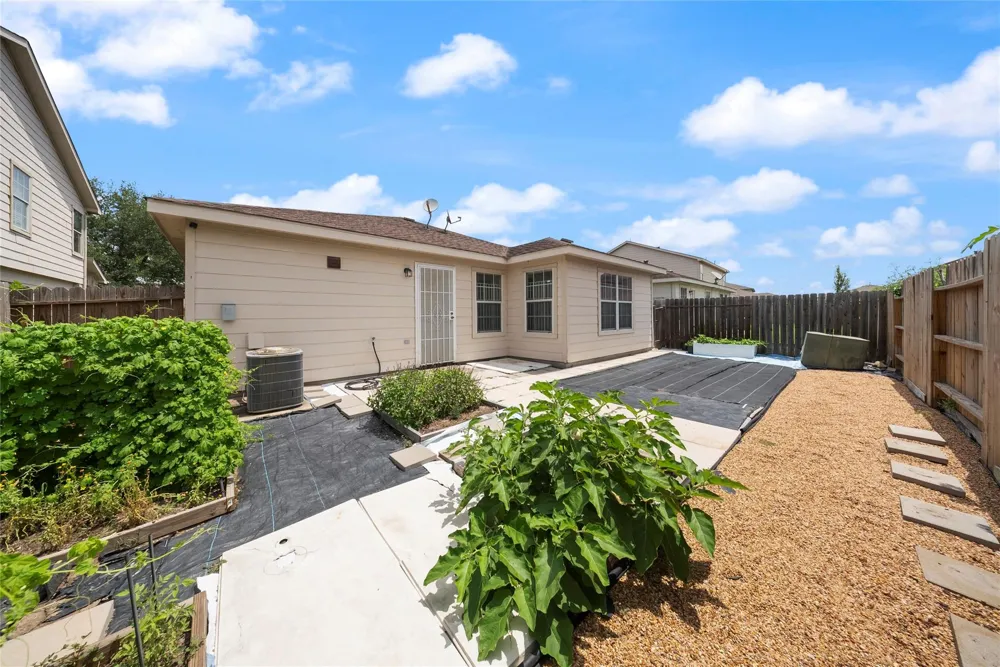 13123 Dawn Hollow Lane Houston, TX 77072