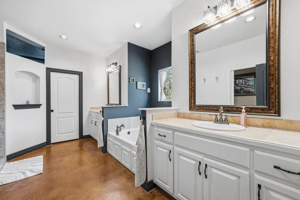 131 Palo Verde Bulverde, TX 78163