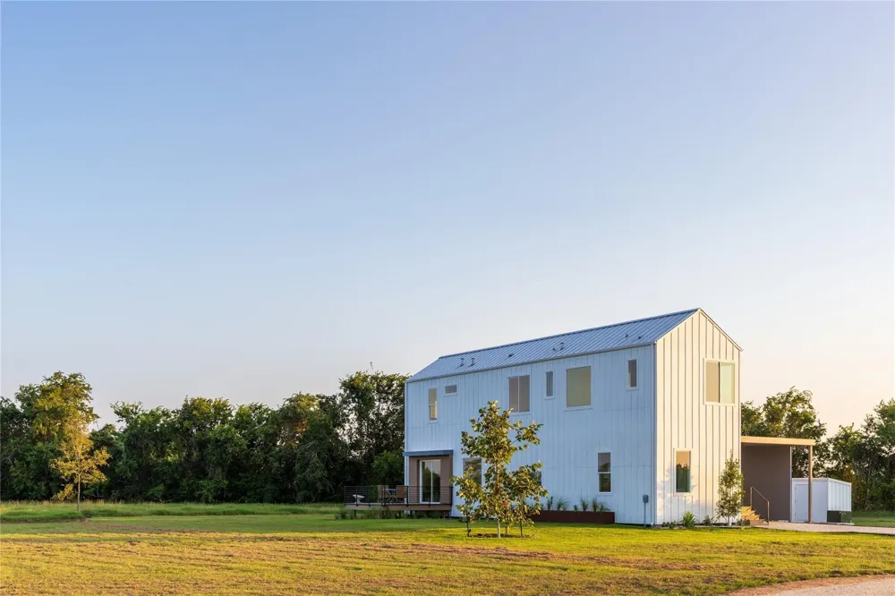 175 Vineyard View Trail Carmine, TX 78932