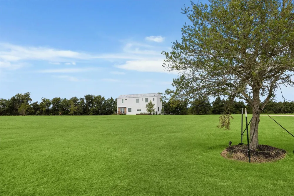 175 Vineyard View Trail Carmine, TX 78932