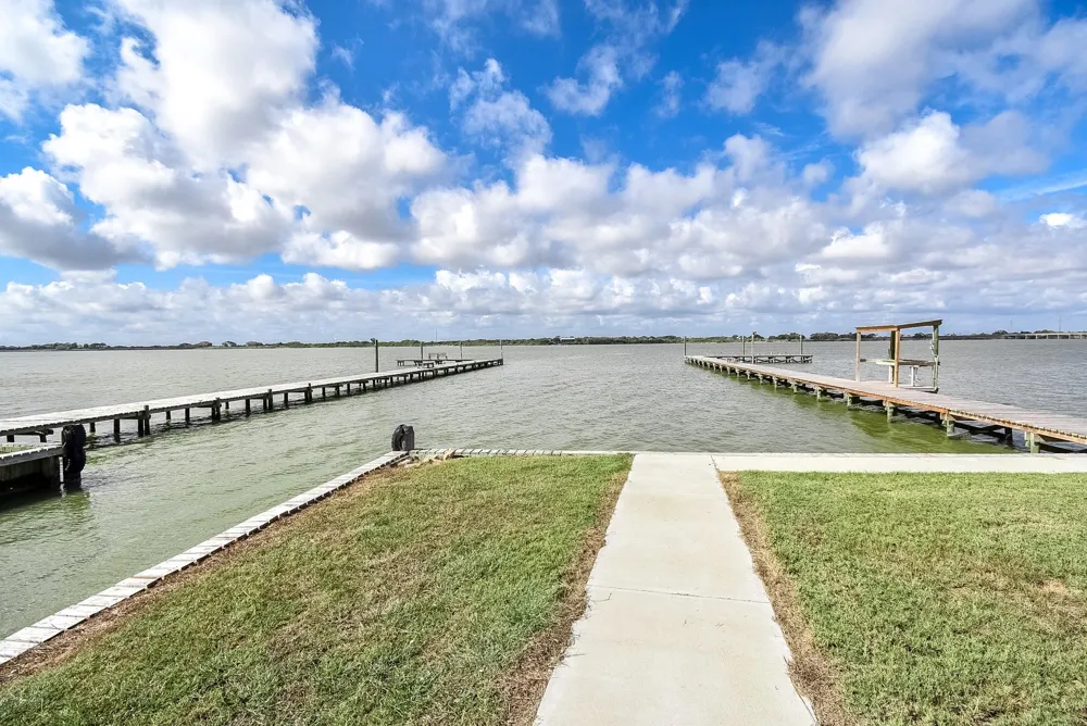 590 Bayview Drive Palacios, TX 77465